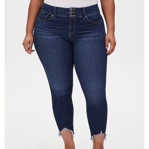 SUPER SOFT ECO MEDIUM WASH WITH FRAYED HEM